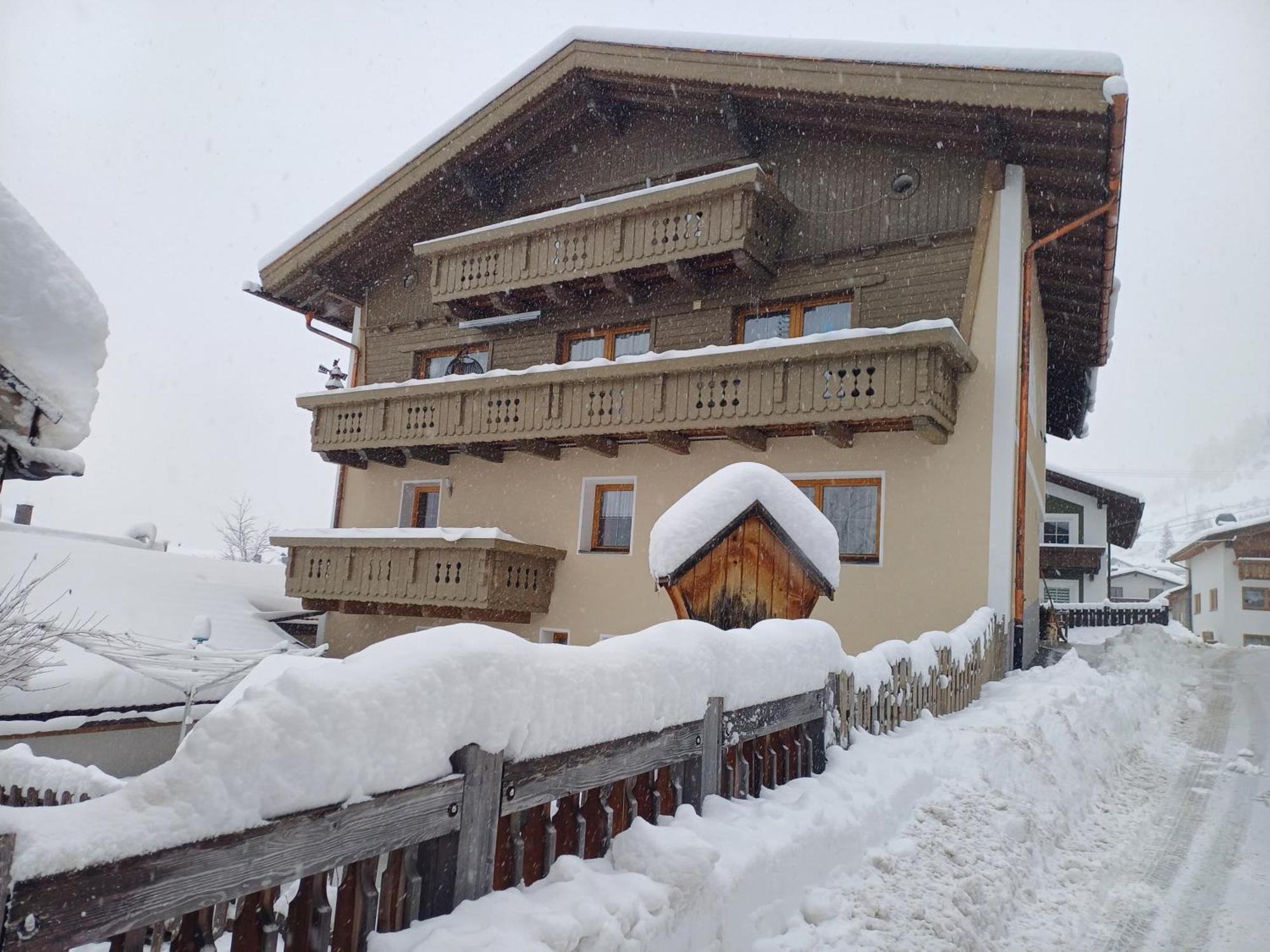 Apartamento Haus Dilitz-Theiner - Bachbluete Nauders Exterior foto