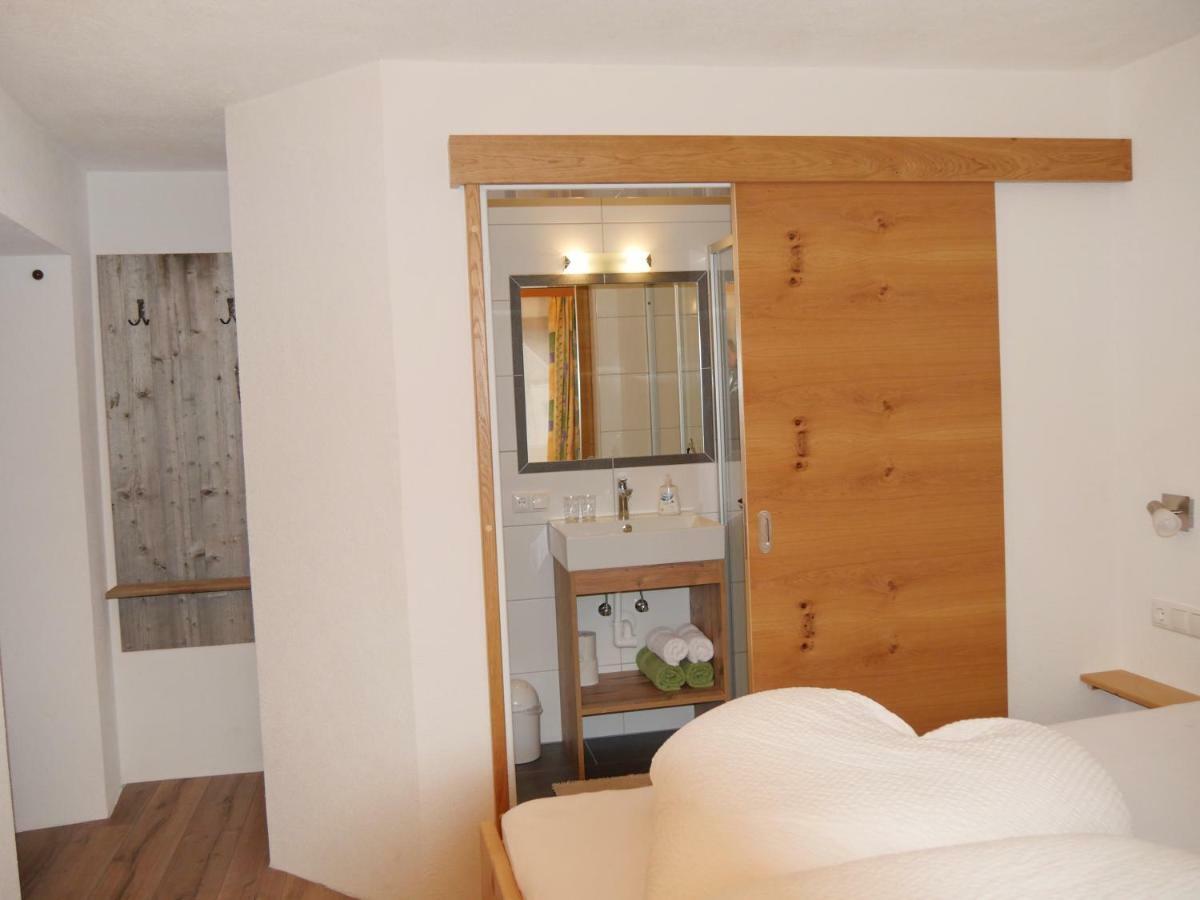 Apartamento Haus Dilitz-Theiner - Bachbluete Nauders Exterior foto
